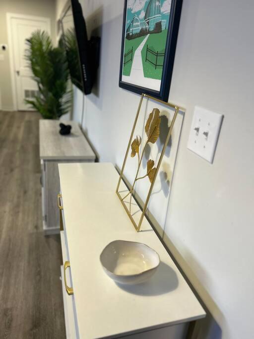 Modern Loft!/Free Parking/Long Stay Friendly! Детройт Экстерьер фото