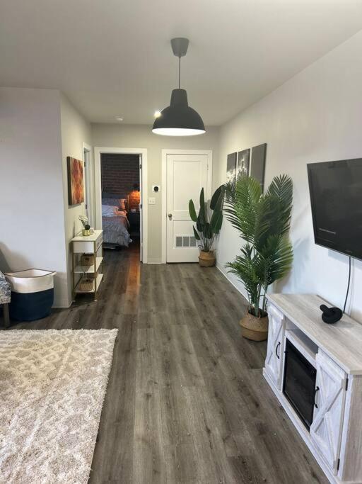 Modern Loft!/Free Parking/Long Stay Friendly! Детройт Экстерьер фото