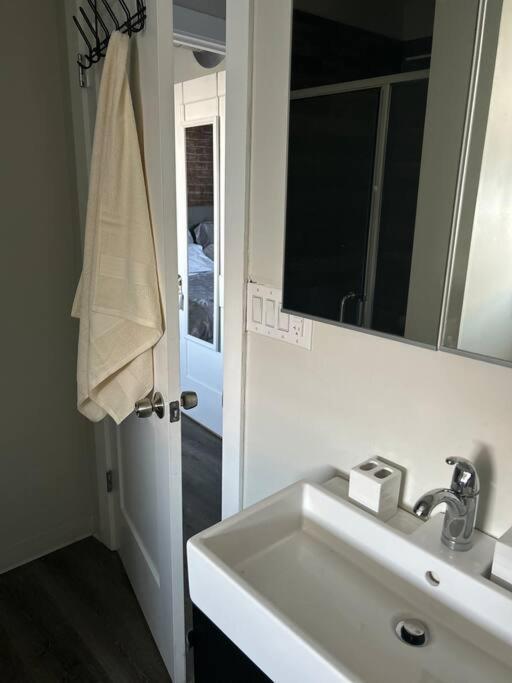 Modern Loft!/Free Parking/Long Stay Friendly! Детройт Экстерьер фото