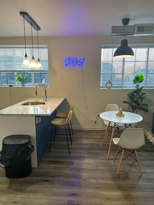 Modern Loft!/Free Parking/Long Stay Friendly! Детройт Экстерьер фото