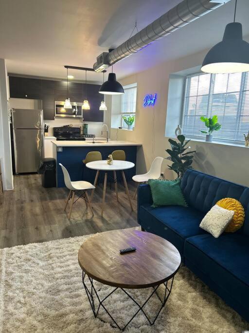 Modern Loft!/Free Parking/Long Stay Friendly! Детройт Экстерьер фото